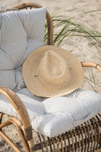 Załaduj obraz do przeglądarki galerii, Fotel rattanowy naturalny Jannie Ib Laursen