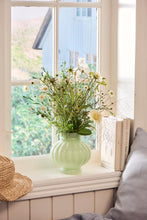 Załaduj obraz do przeglądarki galerii, Wazon jasnozielony Petra ceramiczny Ib Laursen