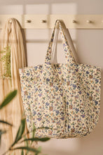 Załaduj obraz do przeglądarki galerii, Torba pikowana w kwiaty na zakupy / plażowa Ib Laursen