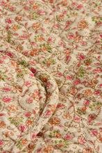 Załaduj obraz do przeglądarki galerii, Kołdra , narzuta w kwiatki winorośli z wypełnieniem Ib Laursen