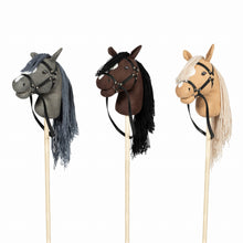 Załaduj obraz do przeglądarki galerii, Hobby Horse - Koń na kiju, beżowy z otwartą buzią- by Astrup N2024
