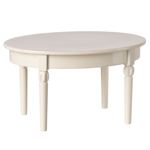 Załaduj obraz do przeglądarki galerii, Maileg - Metalowy stół dla myszek 12 cm - Dinning Table off white
