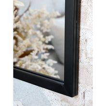 Załaduj obraz do przeglądarki galerii, Lustro czarne ze szprosami okno Factory 90 cm Chic Antique
