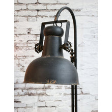 Załaduj obraz do przeglądarki galerii, Lampa podłogowa industrialna Factory czarna Chic Antique
