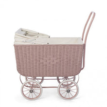 Załaduj obraz do przeglądarki galerii, Wózek Doll Pram - Rattan Rose by Astrup