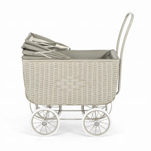 Załaduj obraz do przeglądarki galerii, Wózek Doll Pram - Rattan grey by Astrup