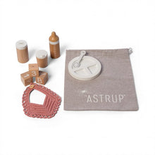 Załaduj obraz do przeglądarki galerii, Drewniany zestaw do karmienia lalek