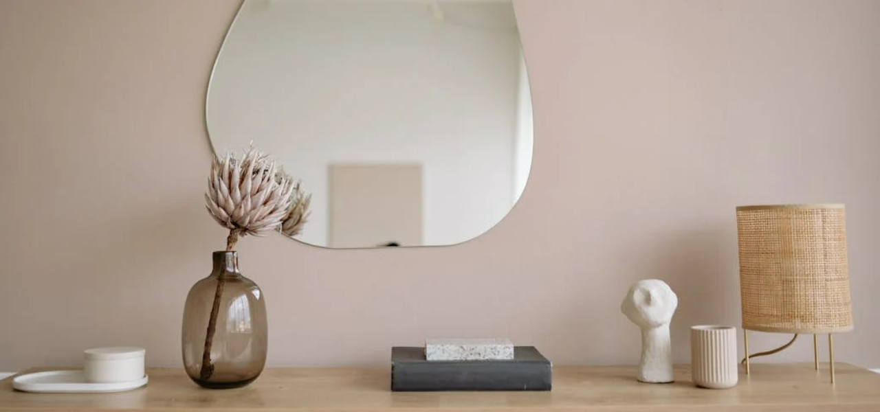 Dekoracje do domu – jak wybrać idealne dodatki do wnętrz?