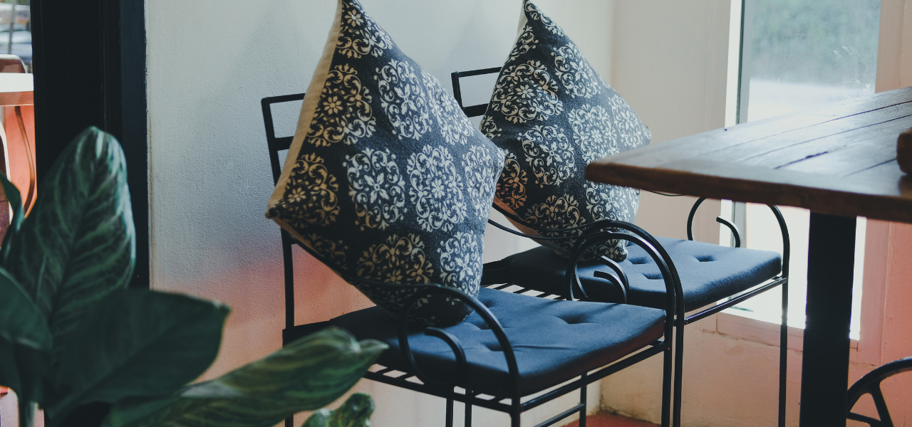 Poduszki na krzesła – mały detal, duża zmiana