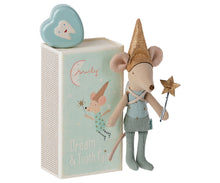 Załaduj obraz do przeglądarki galerii, Maileg Wróżka zębuszka chłopiec 16cm -Tooth fairy in box
