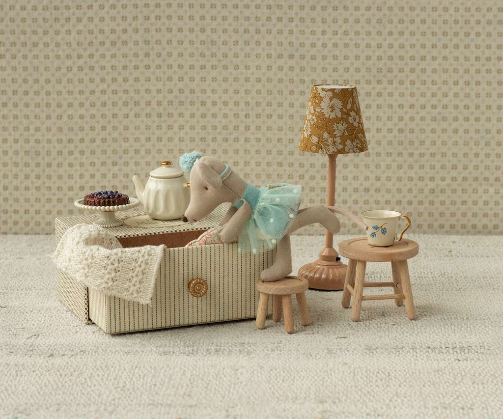 Myszka - Dance mouse in daybed, Little sister SS25 Maileg
