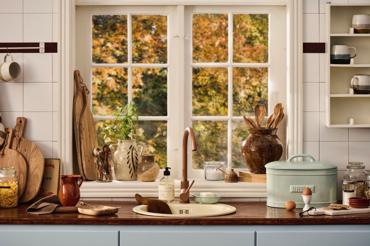 Ceramicznay biały chlebak owalny Ib Laursen