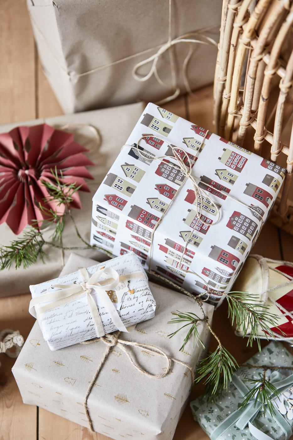 Wstążka aksamitna na szpuli 10 m kremowa Ib Laursen