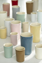 Kubek do kawy latte czerwony ceramiczny Truskawka Ib Laursen