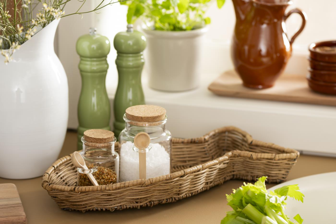 Koszyk , taca rattanowy w kształcie ryby Ib Laursen