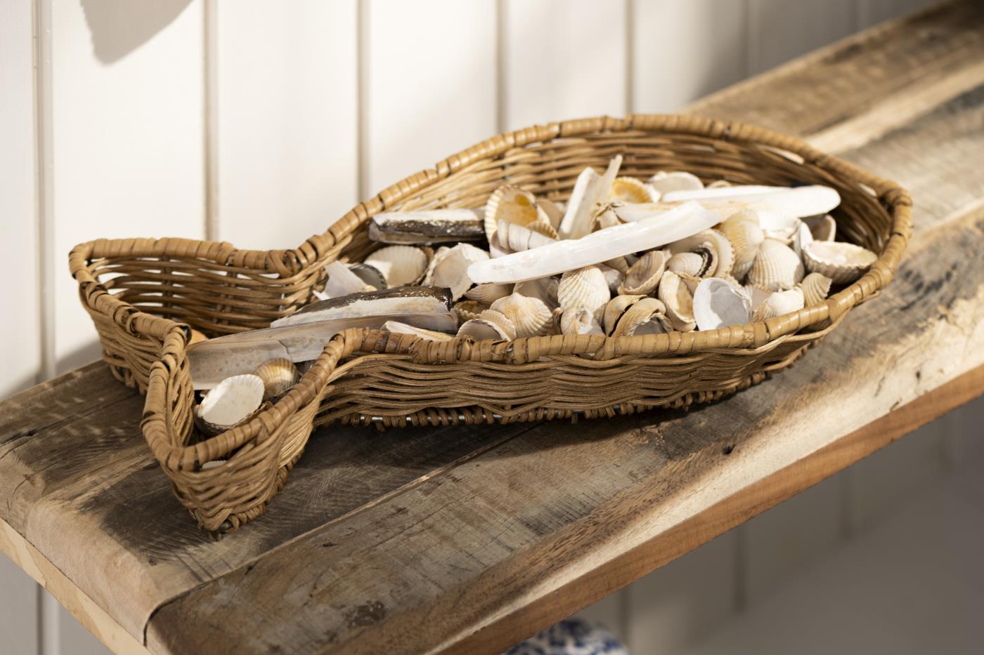 Koszyk , taca rattanowy w kształcie ryby Ib Laursen