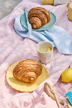 Załaduj obraz do przeglądarki galerii, Talerzyk deserowy Mynte żółty Lemonade 19,5 cm Ib Laursen
