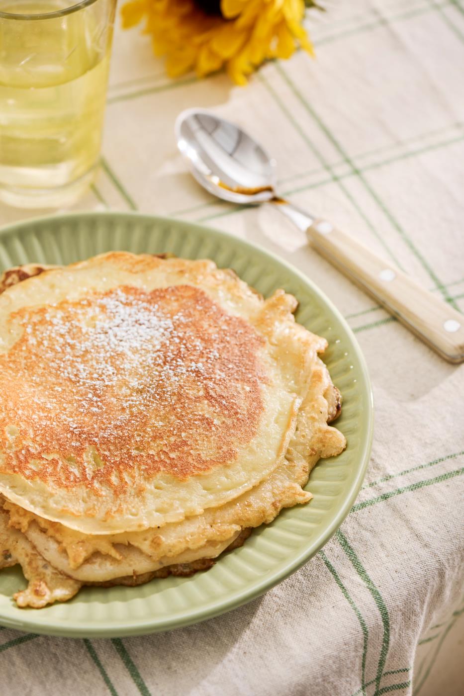 Zestaw sztućców Valdemar 16 elementów 4 noże, widelce, łyżki, łyżeczki stal nierdzewna Ib Laursen
