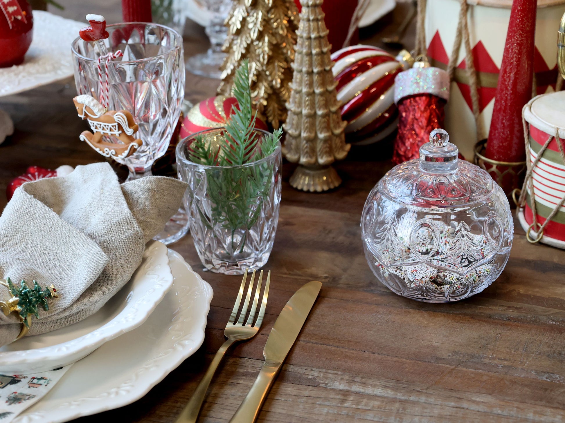 Szklana bomboniera w kształcie bombki świątecznej retro otwierana Chic Antique