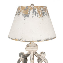 Załaduj obraz do przeglądarki galerii, Lampa stołowa żeliwna beżowo szara prowansalska 79 cm Clayre Eef
