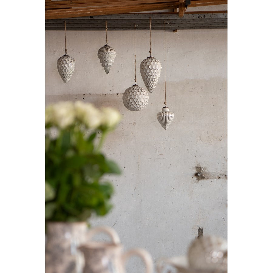 Bombka szklana bożonarodzeniowa XL 13 cm retro biała szyszka Clayre Eef