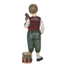 Załaduj obraz do przeglądarki galerii, Figurka świąteczna chłopiec z zabawkami czerwona retro 21 cm Clayre Eef
