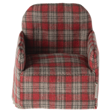 Załaduj obraz do przeglądarki galerii, Fotel dla myszek 8cm - RED CHECKER Maileg
