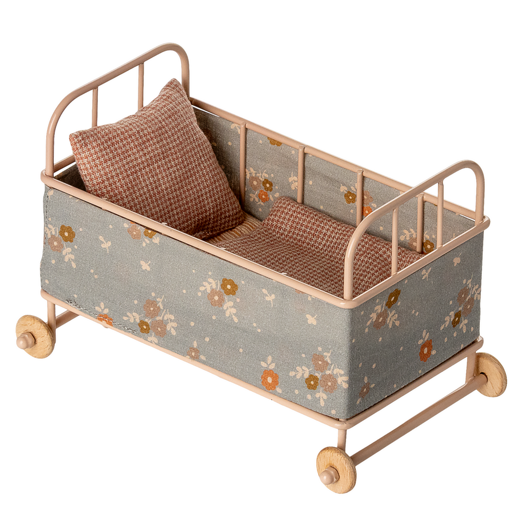 MAILEG Łóżko niemowlęce dla myszek - MICRO POWDER