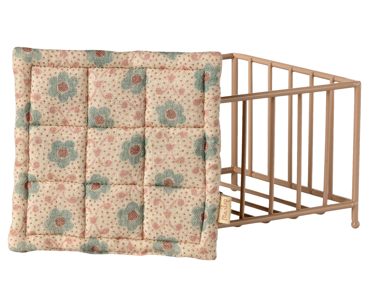 MAILEG Metalowe łóżeczko | kojec dla myszek MY - PLAYPEN ROSE