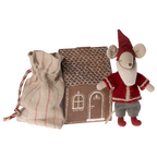 MAILEG Myszka Święty Mikołaj w piernikowym domku 14cm - SANTA MOUSE
