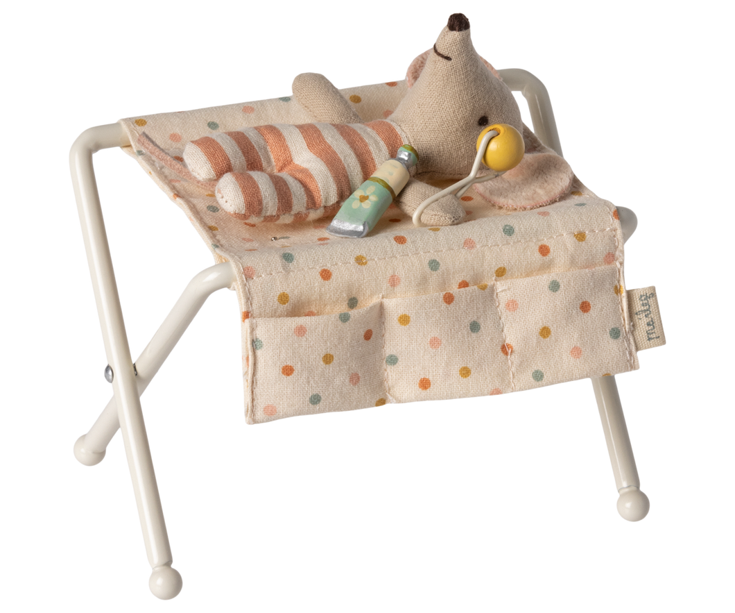 Przewijak dla myszek 8cm - Nursery table Off white - Maileg