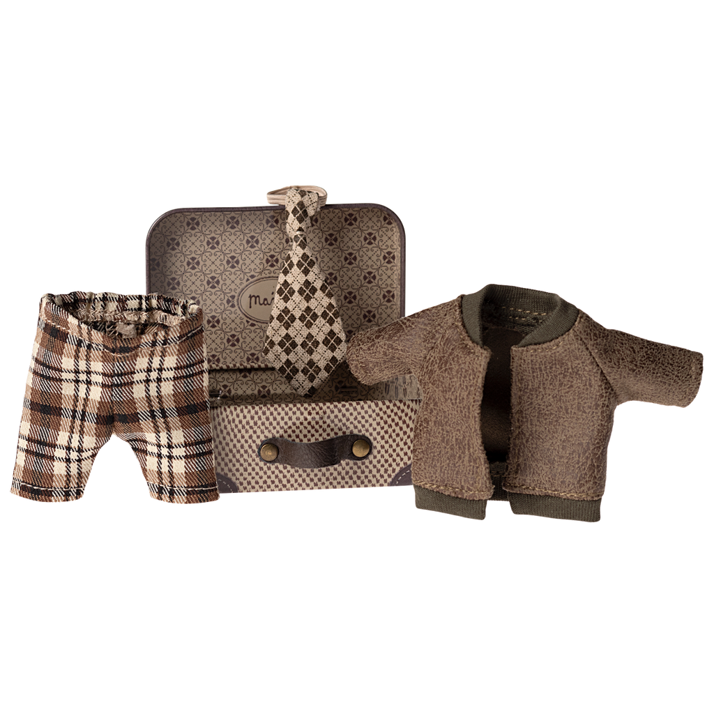Maileg Ubranko dla myszki dziadka - Jacket, pants & tie in suitcase