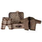 Maileg Ubranko dla myszki dziadka - Jacket, pants & tie in suitcase