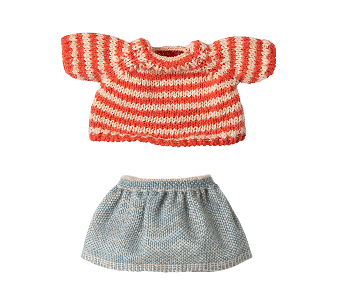 MAILEG Ubranko dla myszki starszej siostry 15cm - KNITTED SWEATER & SKIRT