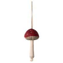 Załaduj obraz do przeglądarki galerii, Zawieszka świąteczna muchomor - Mushroom Red - Maileg
