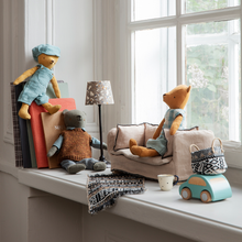 Załaduj obraz do przeglądarki galerii, Maileg Akcesoria dla lalek kanapa- Miniature couch
