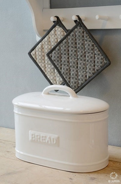 Ceramicznay biały chlebak owalny Ib Laursen