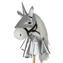 Załaduj obraz do przeglądarki galerii, Zbroja dla konia - srebrna, by Astrup
