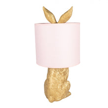 Załaduj obraz do przeglądarki galerii, Lampa stołowa złoty Królik z różowym abażurem Clayre Eef
