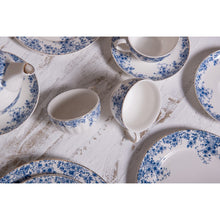 Załaduj obraz do przeglądarki galerii, Filiżanka z podstawkiem porcelanowa niebieskie kwiaty Clayre Eef
