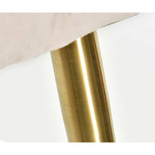 Załaduj obraz do przeglądarki galerii, Fotel beżowy muszelka złote nóżki Glamour Belldeco
