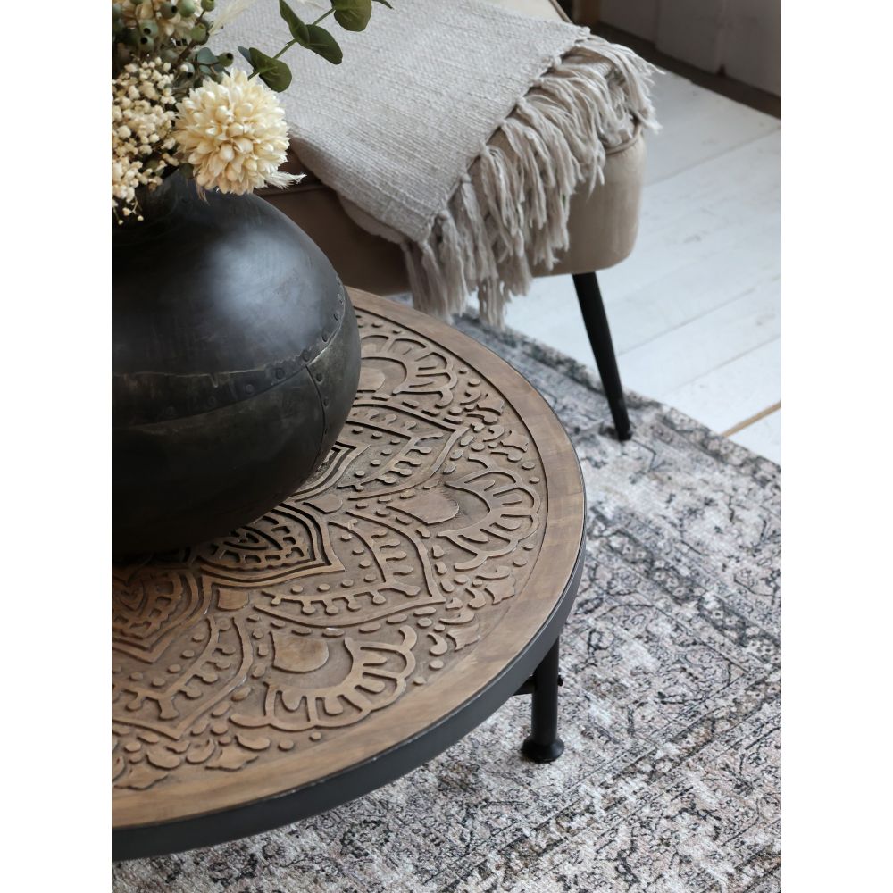 Stolik kawowy okrągły z rzeźbieniami Chic Antique mały