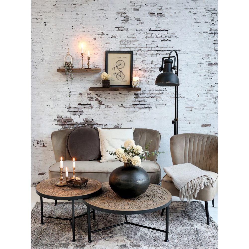 Stolik kawowy okrągły z rzeźbieniami Chic Antique mały