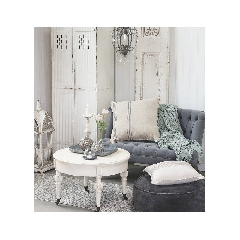 Stolik kawowy Chic Antique na kółkach kremowy